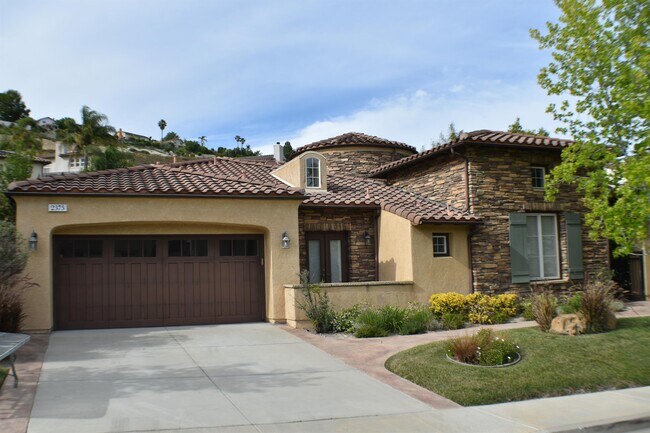 Photo - 2375 Sunny Point St