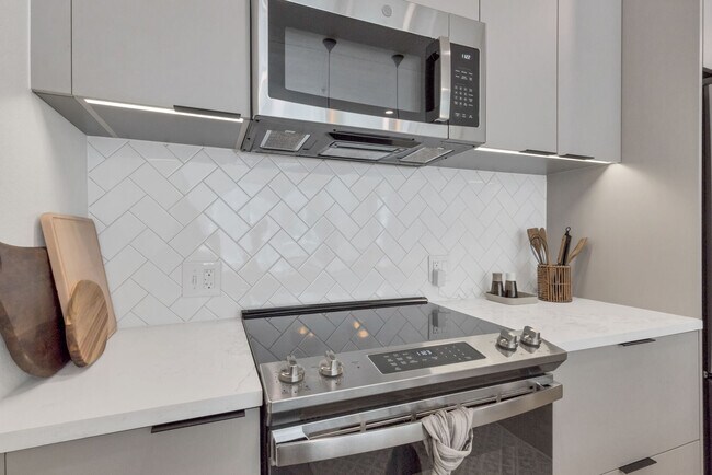 Photo - The Broadleaf