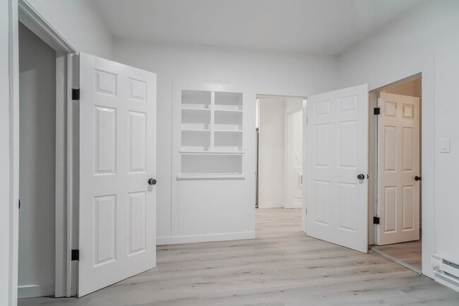 Photo - 135NE Unit B