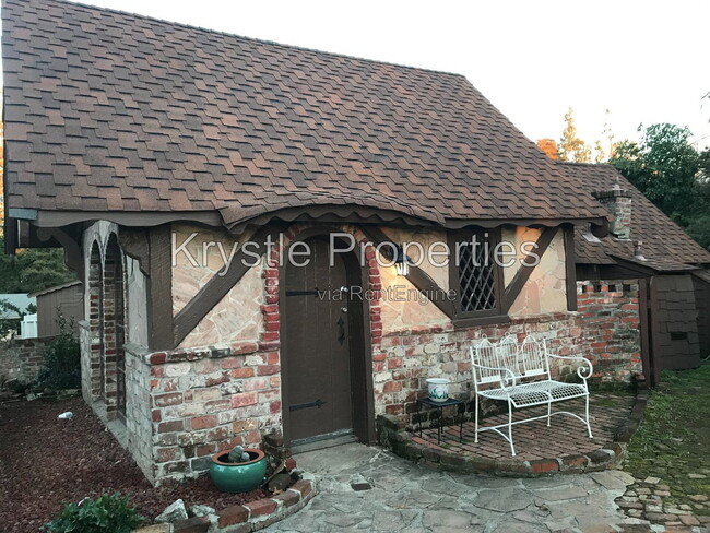 Photo - 50 Winslow Ave Unit B