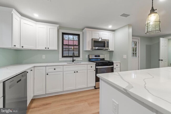 Photo - 51 Minnetonka Trail