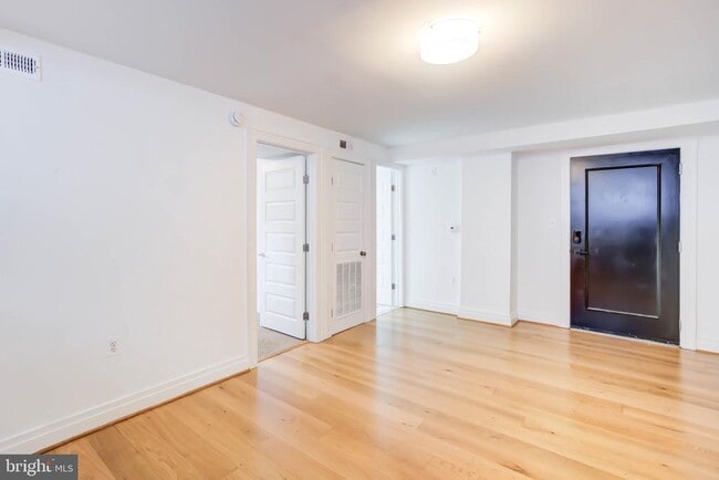 Photo - 3625 16th St NW Unit B1