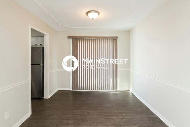 3 Bedroom Pet-Friendly Home in KANSAS CITY, MO with Main Street Renewal