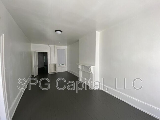 Photo - 839 E Market St