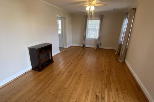 Photo - Brick Cape Cod Home in Campbell County