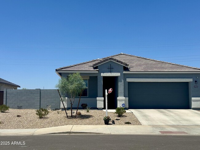 Photo - 24562 W Raymond St