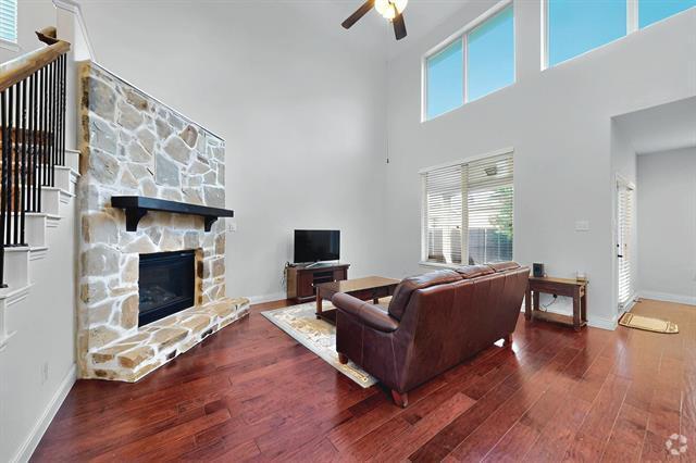 Building Photo - 2633 Sunstar Dr Rental
