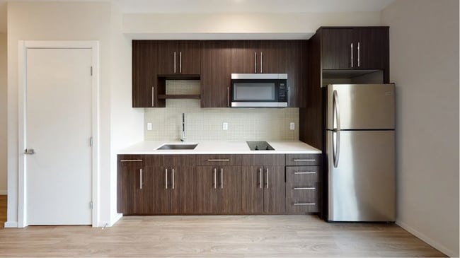 Photo - Move In Your Way: $250 Gift Card + Choice of Essentials! Unidad 411