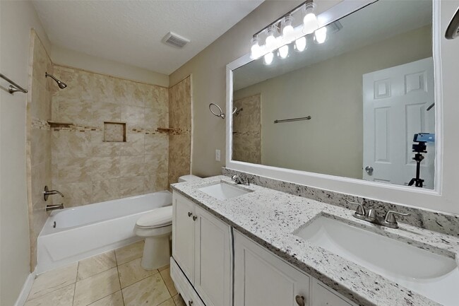 Photo - 19402 Kacey Ln Ct