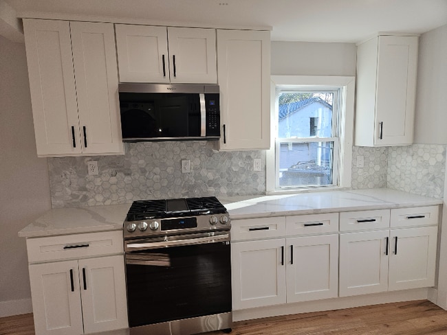 Photo - 149 Walnut St