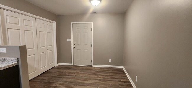 Photo - 610 Miller Ave