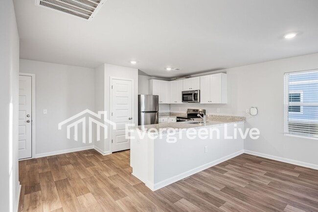 Photo - 1708 King Oaks Lp