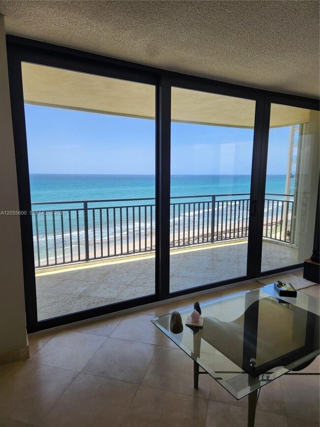 Photo - 5460 N Ocean Dr Unidad 4B