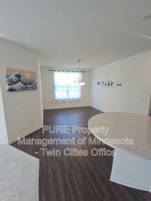 Photo - 4654 Schilling Way