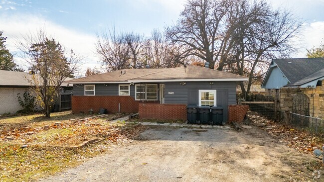 Building Photo - Cute 4 bedroom House