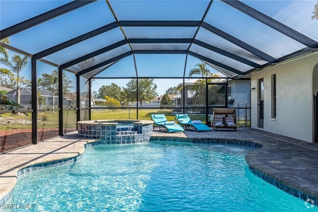 Building Photo - 3307 Santa Barbara Blvd Rental