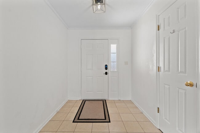 Photo - 639 Alberthas Dr