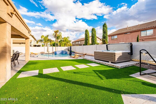 Photo - 4431 E Des Moines St