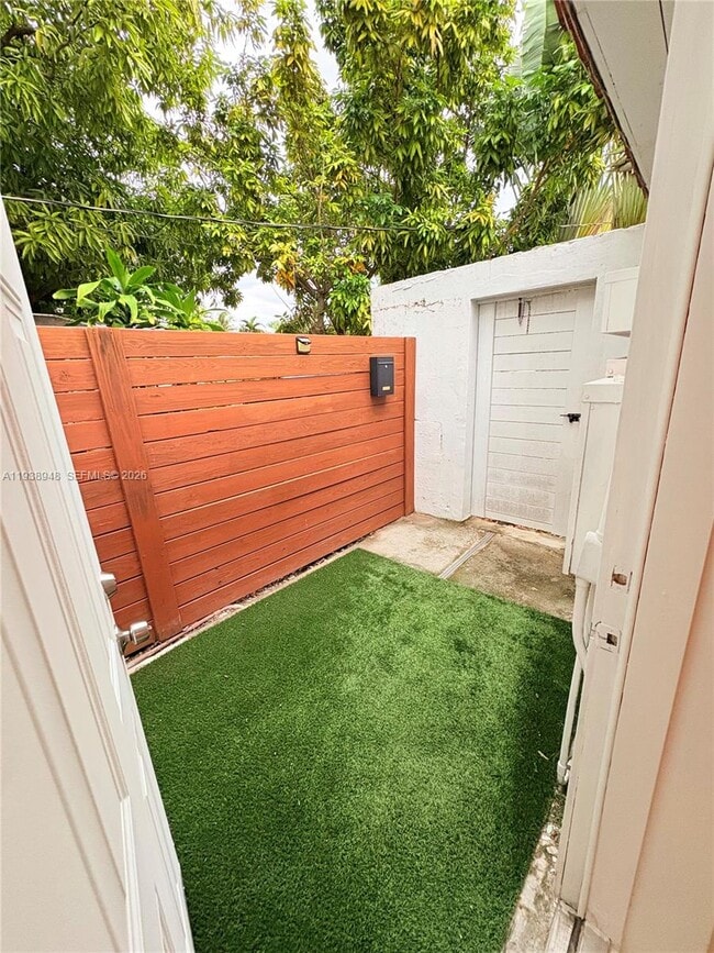 Photo - 1501 Calais Dr Unit A