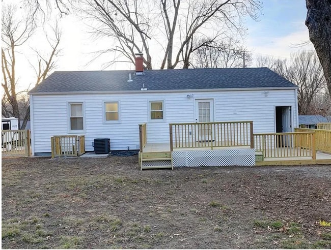 Photo - 5517 Willow Ave