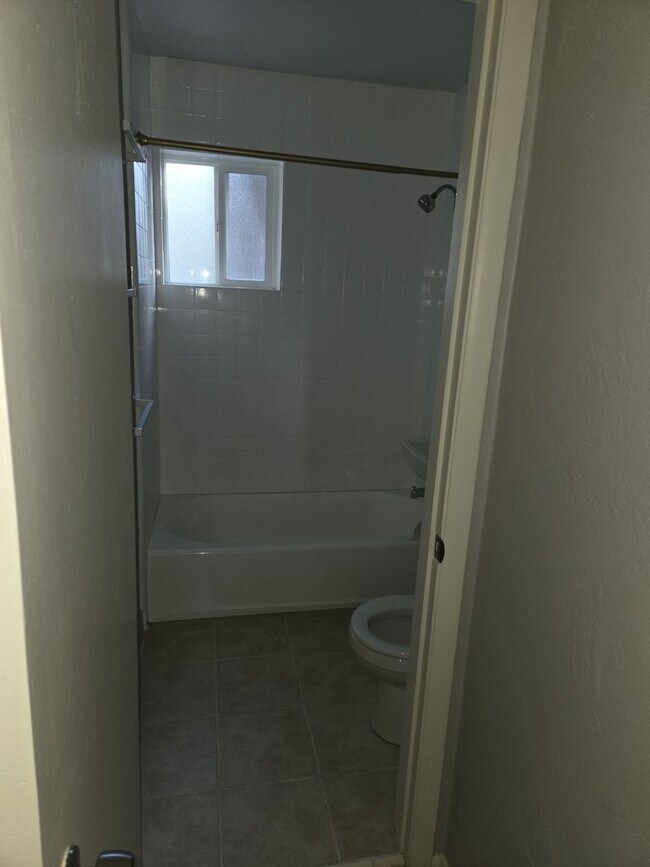 Photo - Unfurnished two bedroom apartment Unit 3