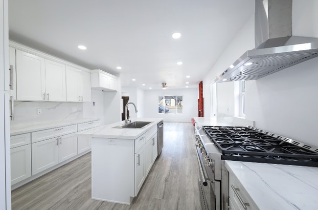 Photo - 501 Magnolia Ave