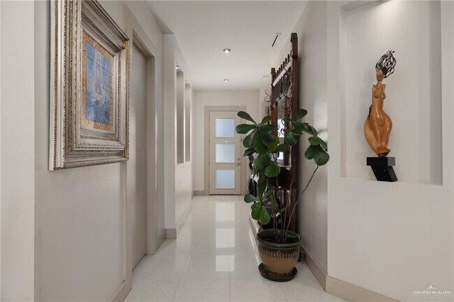 Photo - 24 Colorado Ct