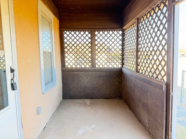 Photo - 215 S 3rd St