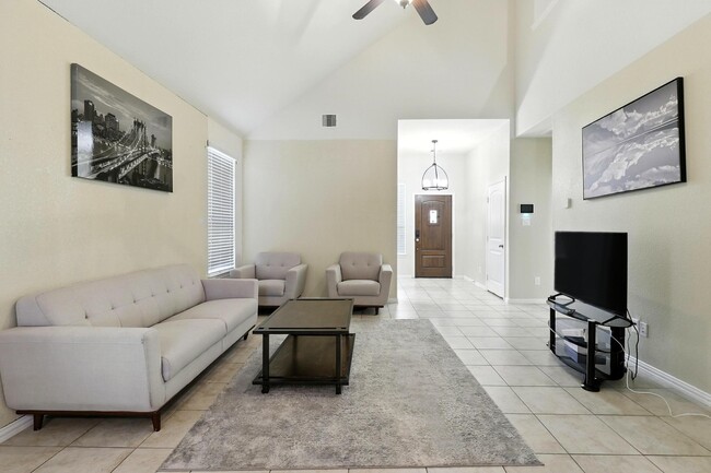 Photo - 1627 Northwood Springs Dr