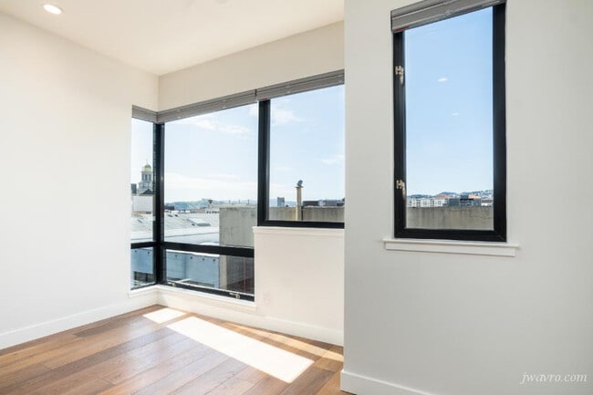 Photo - 25 Grace St Unit 302