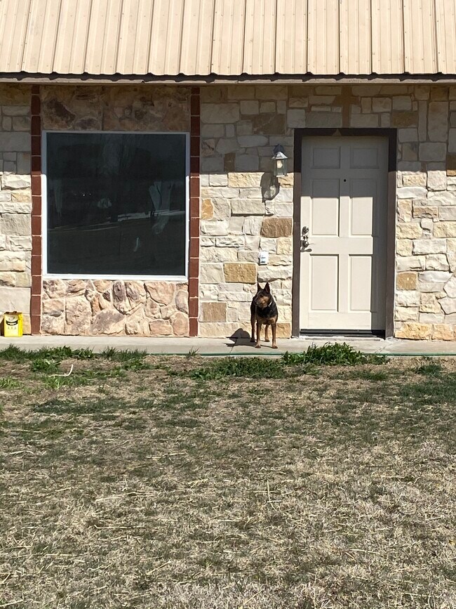 Photo - 10002 Sharon Dr