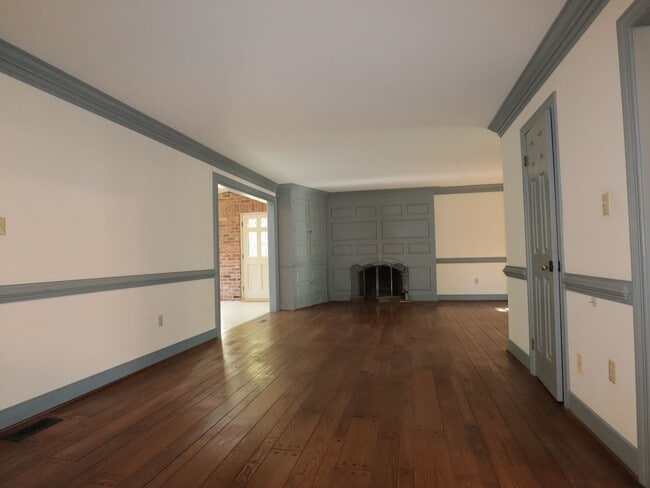 Photo - Beautiful home for rent minutes from the J...