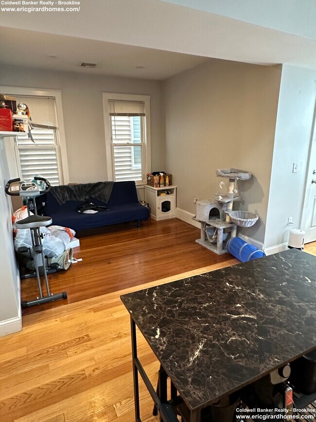 Photo - 194 Marion St Unit 2