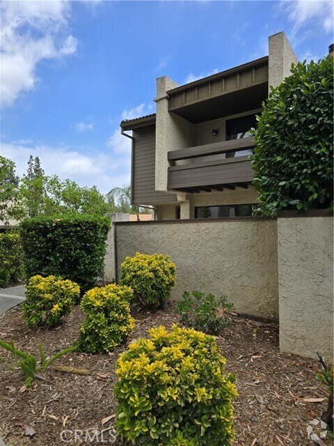 Building Photo - 5800 Owensmouth Ave Unit 21 Rental