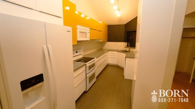 Photo - 939 Laurel St