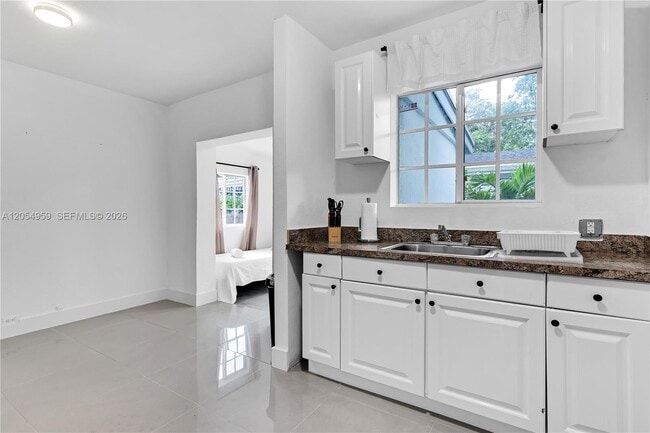 6344 NW Miami Pl
