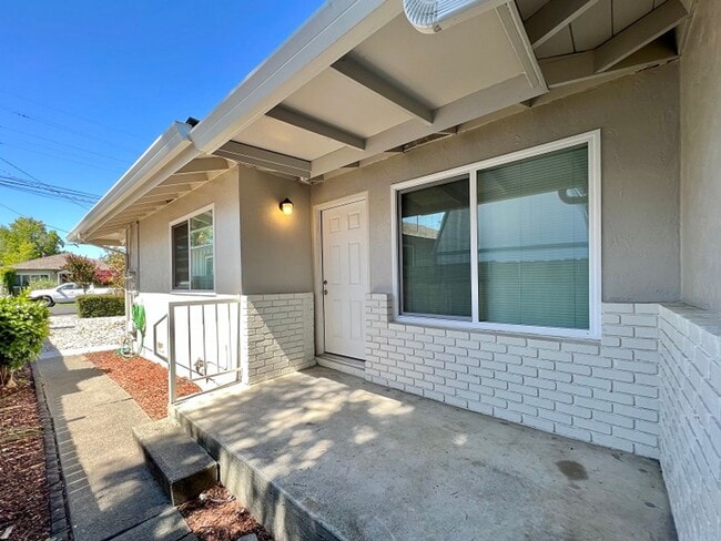 Photo - E Street, 1751-1753** Unit 1753 E