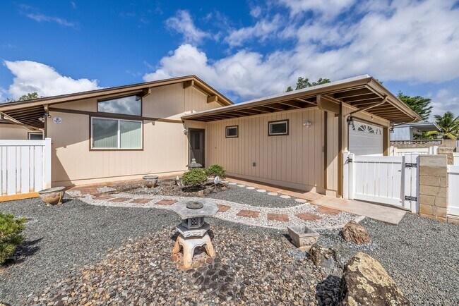Photo - Spacious, 4 bedroom 2 bath single family home in Mililani located on a cul de sac.