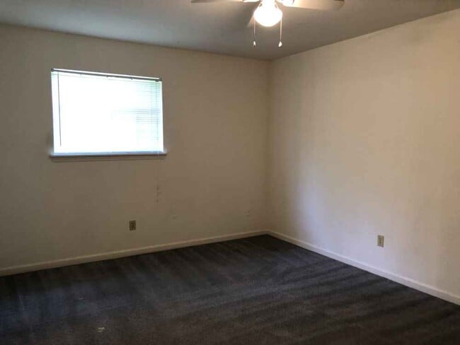 Oakcrest Apartments