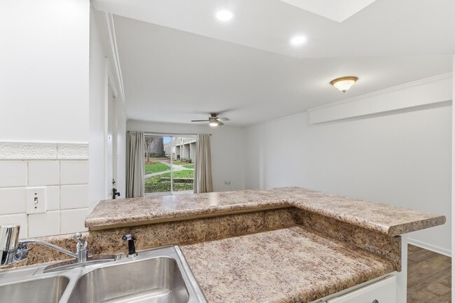 Photo - 6734 Quail Hollow Ct