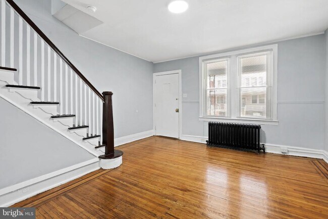 Photo - 4922 N 7th St