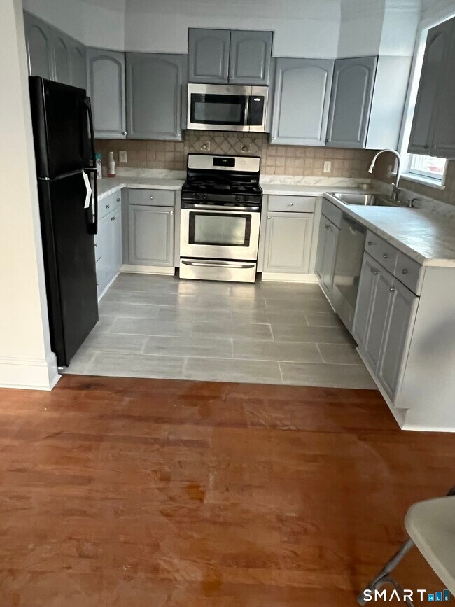 Photo - 274 Valley Rd Unit #2