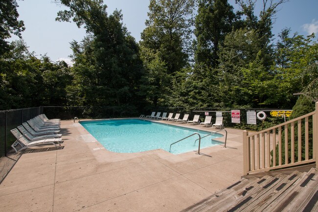 Photo - Limestone Crossing