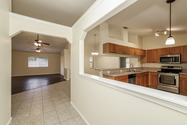 Photo - 109 Almeria St