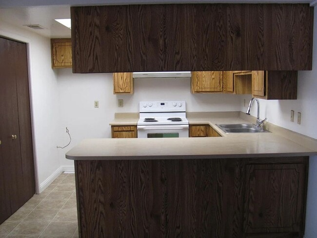 Photo - Charming 3 Bedroom, 2 Bath Halfplex in Southwest Woodland