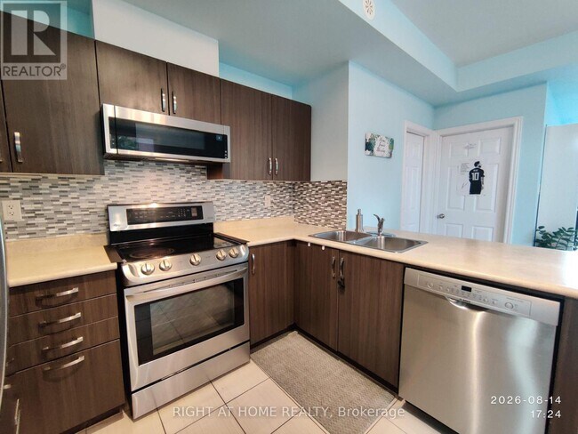 Photo - 2420 Baronwood Dr