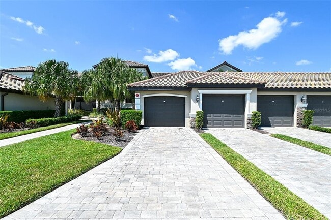 5567 Palmer Cir Unidad 104