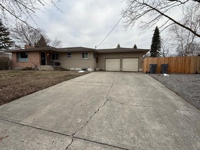 Photo - 11910 E 10th Ave