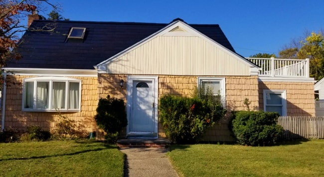 Photo - 972 Henhawk Rd