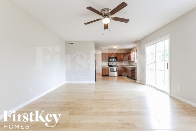 Photo - 746 Apple Ln